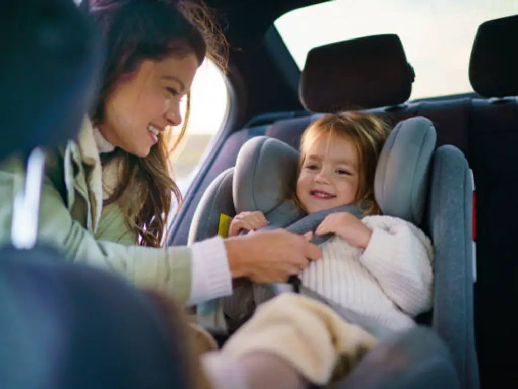 European carseat vs American carseat (3) European carseat vs American carseat (3)